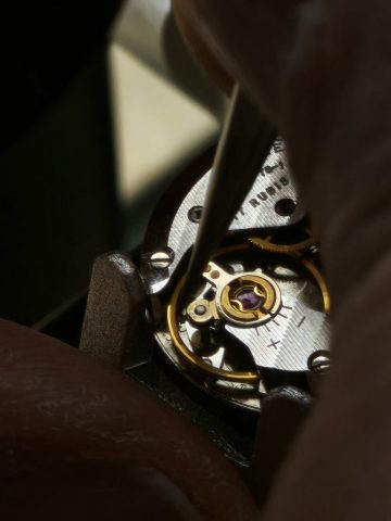 Regulierung einer Cartier Must Tank